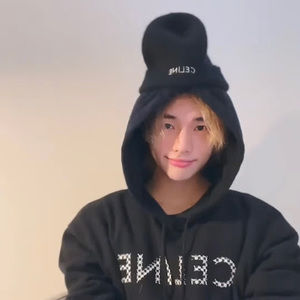 Meet your Posher, Regina